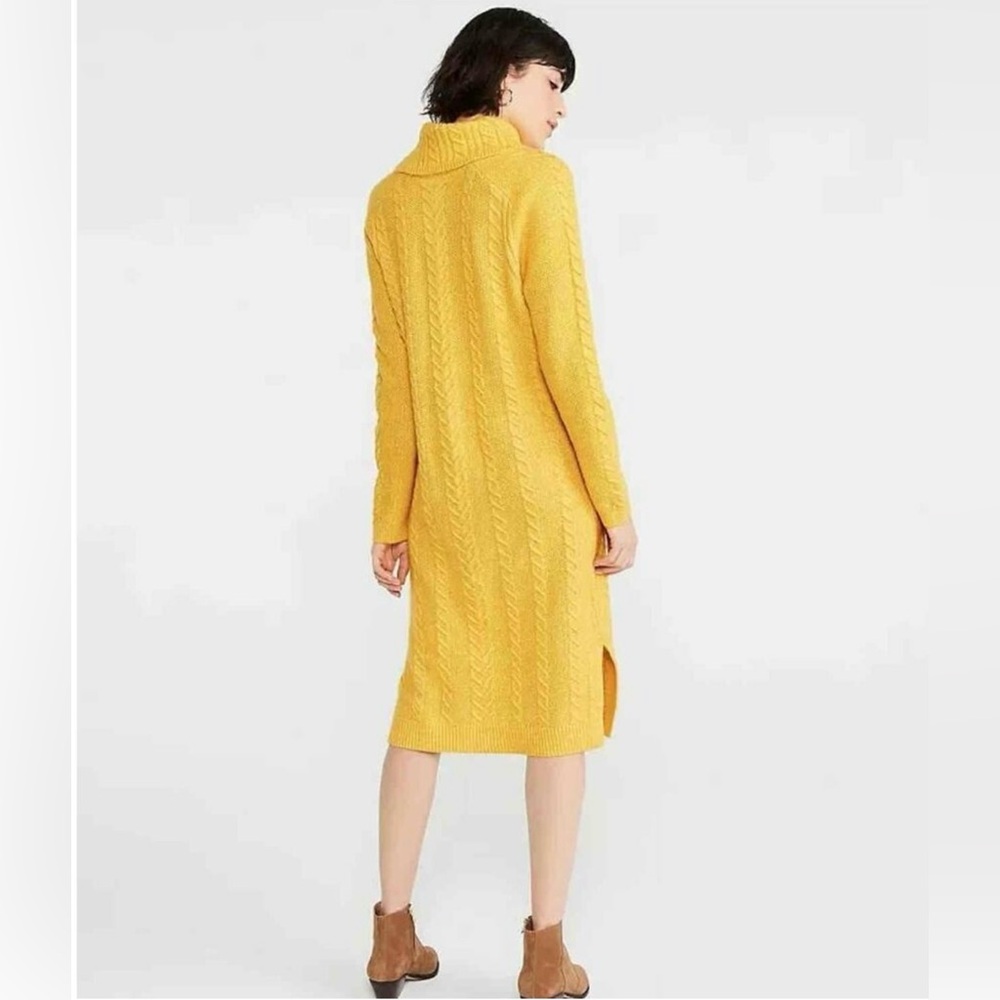 Ann Taylor Yellow Cable Knit Long Sleeve
Turtleneck Petite Large - Picture 2 of 5